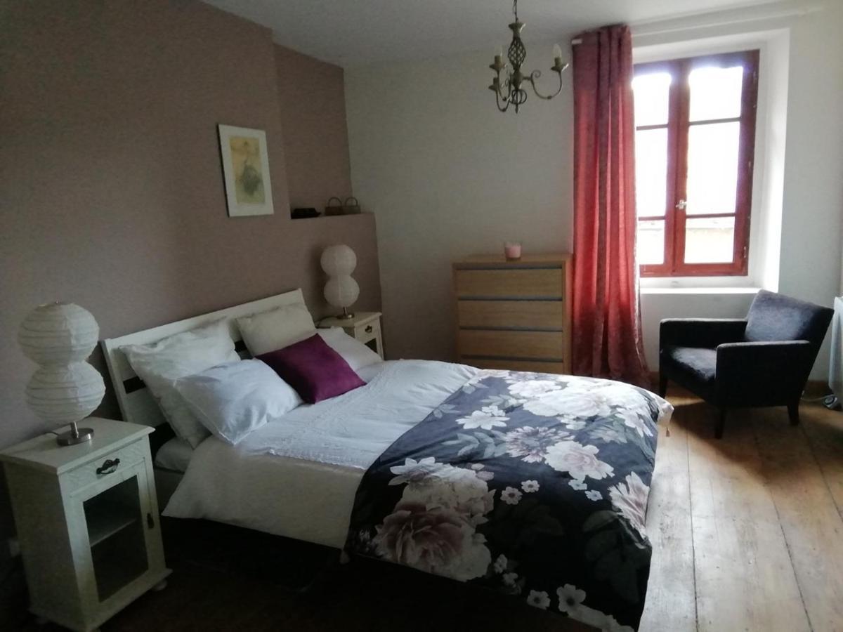 Bed and Breakfast Aux Douces Nuits De Rivel Экстерьер фото